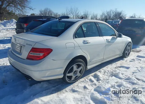 2013 Mercedes-Benz C 300 Sport 4Matic из США, поврежденный, VIN WDDGF8AB6DR281949